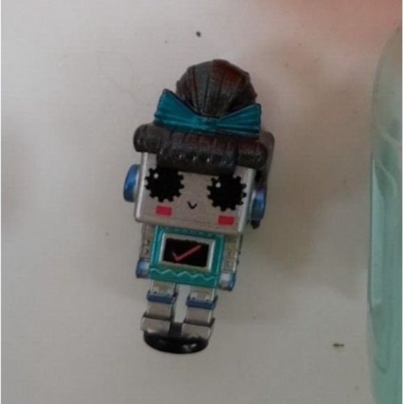 L.O.L. Surprise Tiny Toys Lot of 3 Mini Robots: XOXO, JukeBot & Help-R - Picture 6 of 11